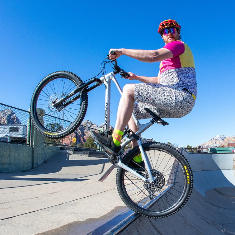 Bermudas Pit Viper High Speed off Carretera Son of Beach MTB Negros Blancos | 3209GQYFM